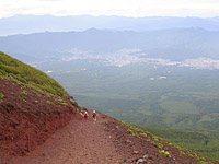 MtFuji-17JUL04-64.JPG (68483 bytes)