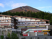 MtFuji-27JUN04-07.JPG (132896 bytes)