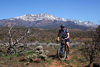 images/Trails/UT-BrokenMesa/BrokenMesa-IceHouse-9APR06-17.jpg