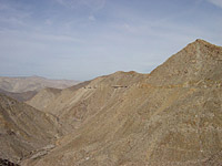 CarrizoGorge-1JAN04-Eric-24.JPG (112925 bytes)