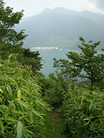 LakeAshi-23JUL04-24.JPG (109429 bytes)