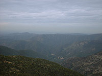 SanJuanTrail-30OCT01-14-DescentViewOfRanchBelow.jpg (114302 bytes)